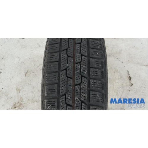 Renault - Clio - Tyre