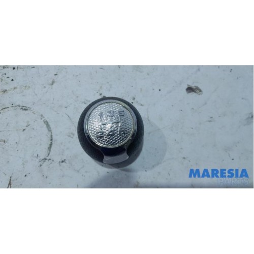 Alfa Romeo - Mito - Gear stick knob