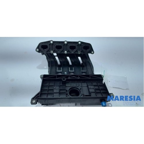 Renault - Twingo - Intake manifold