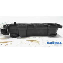 Peugeot - 5008 - Rocker cover