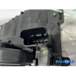 Renault - Clio - Door lock mechanism 4-door, front left