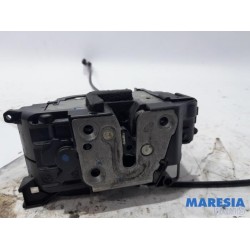 Renault - Clio - Front door lock mechanism 4-door, right