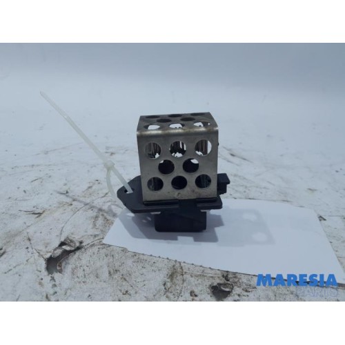 Renault - Clio - Cooling fan resistor