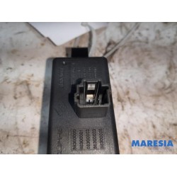 Renault - Clio - Panic lighting switch