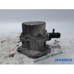 Renault - Megane - Vacuum pump (diesel)