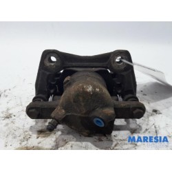 Renault - Clio - Front brake calliper, right
