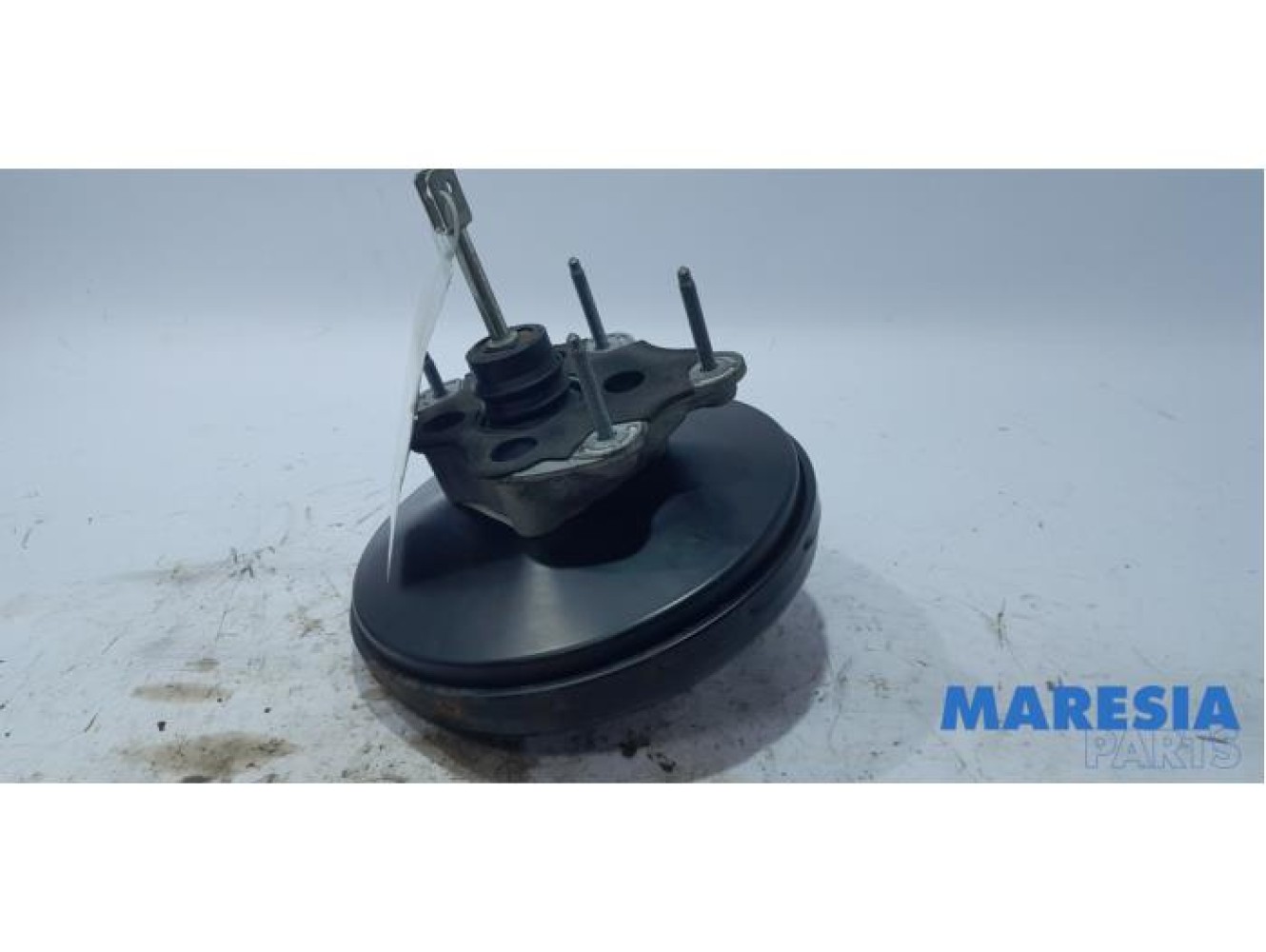 Renault - Clio - Brake servo