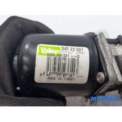 Renault - Clio - Front wiper motor