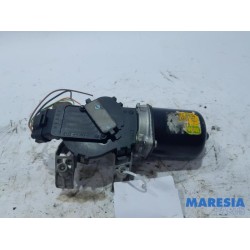 Renault - Clio - Front wiper motor