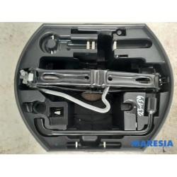 Citroen - C3 - Krikset + reservewiel