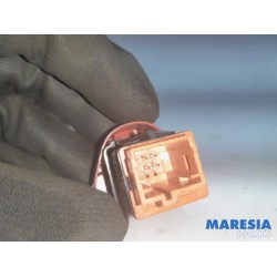 Peugeot - Expert - Panic lighting switch