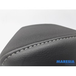 Citroen - C3 - Headrest
