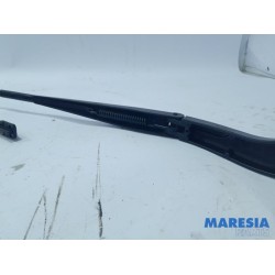 Peugeot - Expert - Front wiper arm