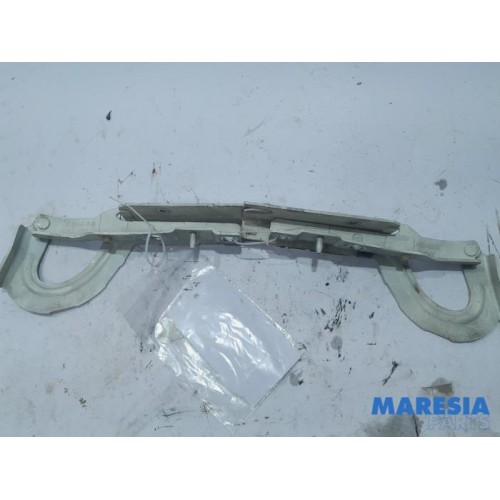 Peugeot - Expert - Bonnet Hinge