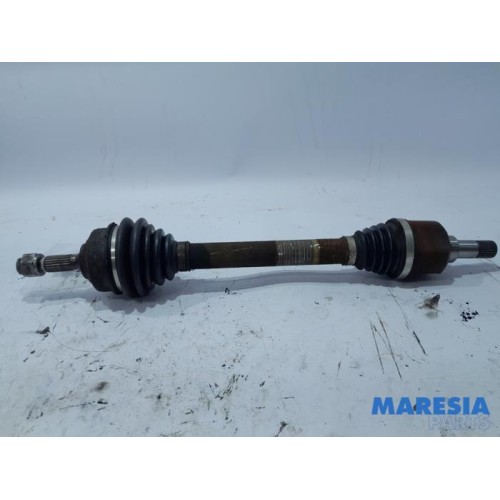 Citroen - C3 - Aandrijfas links-voor