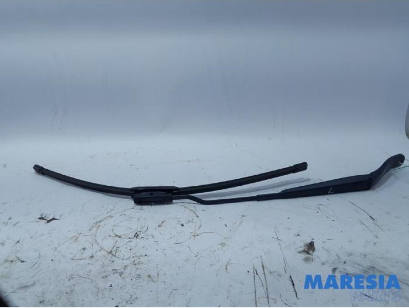 Citroen - C3 - Front wiper arm