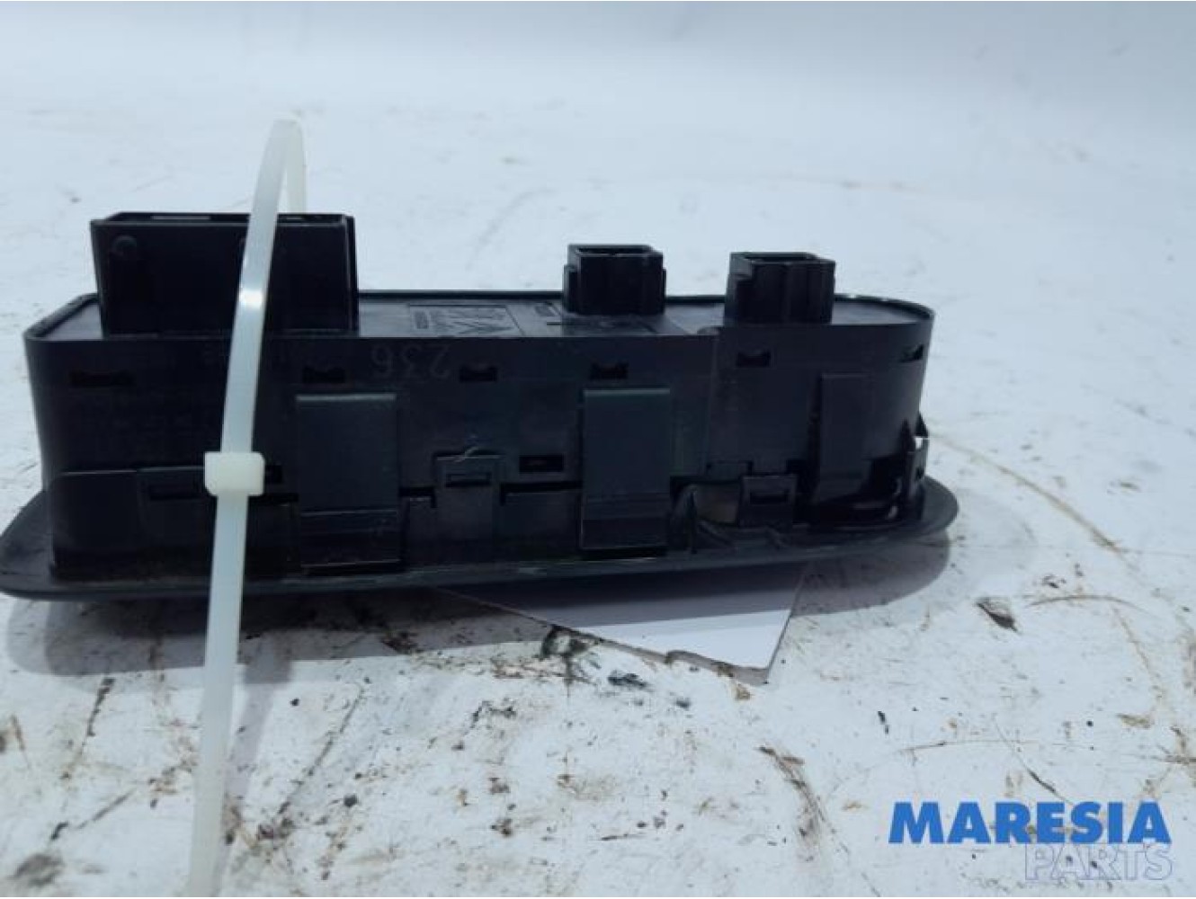 Citroen - C3 - Multi-functional window switch