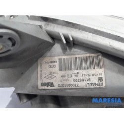 Renault - Trafic - Phare droit