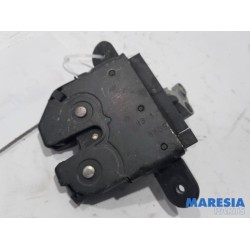 Fiat - Doblo - Tailgate lock mechanism