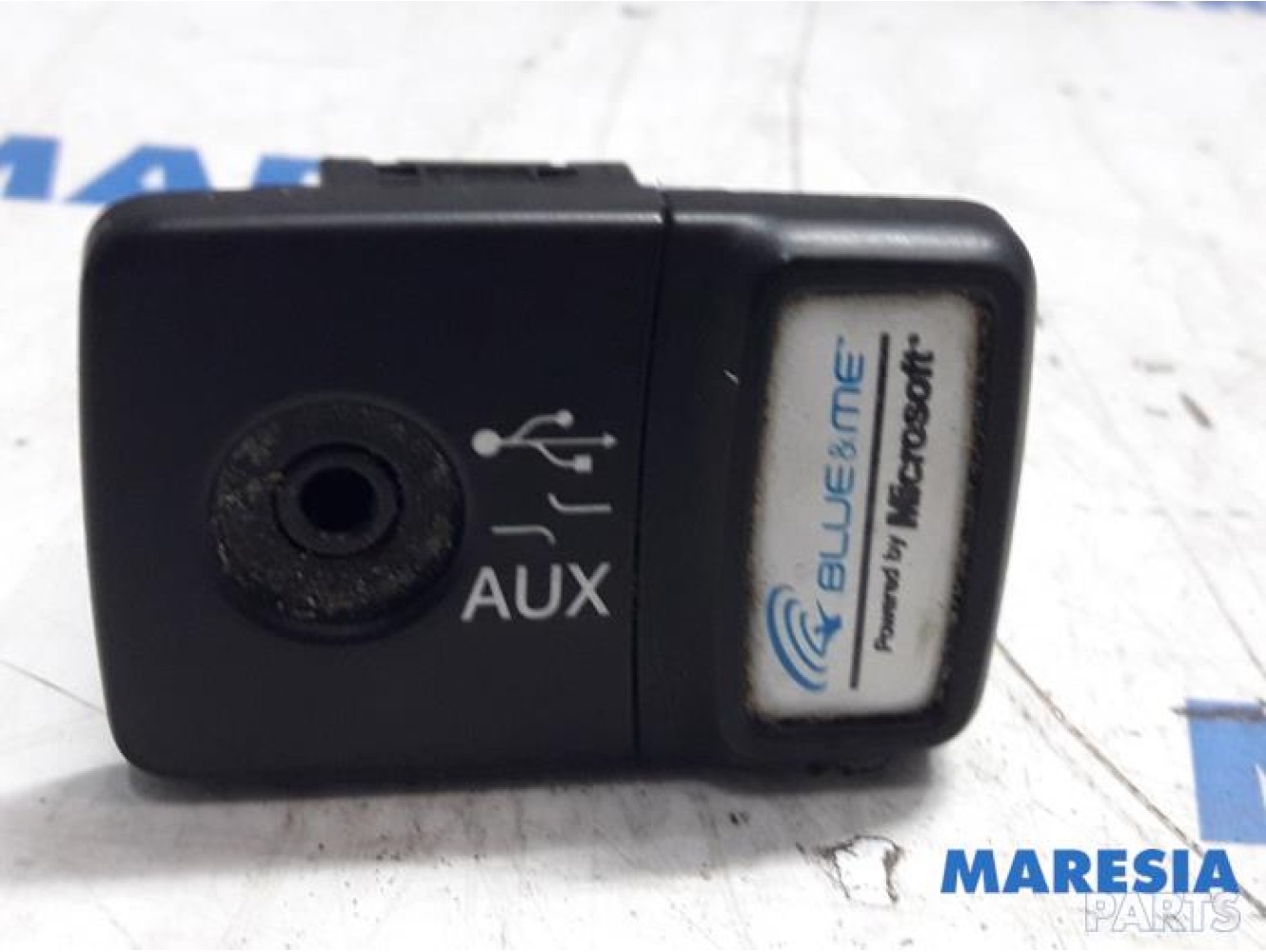 Fiat - Doblo - AUX/USB aansluiting