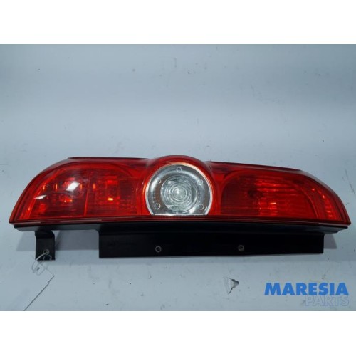 Fiat - Doblo - Achterlicht links