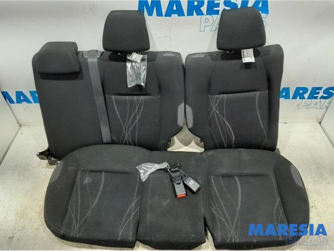 Peugeot - 208 - Banquette arrière