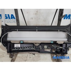 Peugeot - 308 - Sliding headliner mechanism