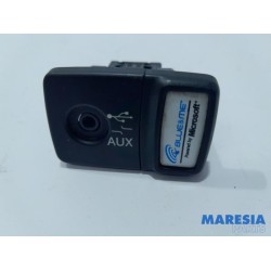 Fiat - 500 - AUX/USB aansluiting
