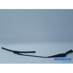 Peugeot - 308 - Front wiper arm