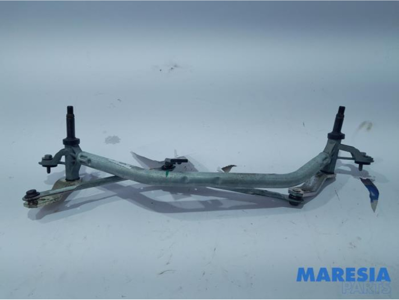 Peugeot - 208 - Wiper mechanism