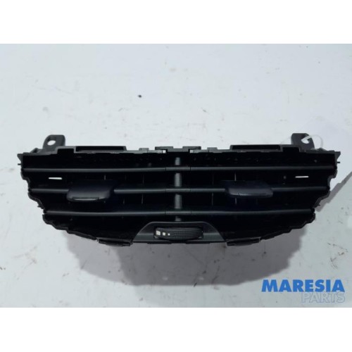 Peugeot - 208 - Dashboard vent