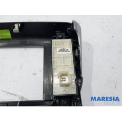Peugeot - 208 - Multi-media control unit