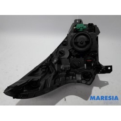 Renault - Trafic - Koplamp links