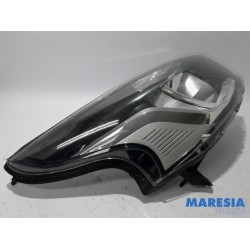 Renault - Trafic - Phare droit
