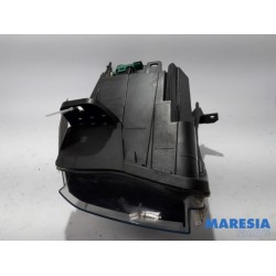 Renault - Trafic - Phare droit