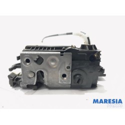 Peugeot - 208 - Front door lock mechanism 4-door, right