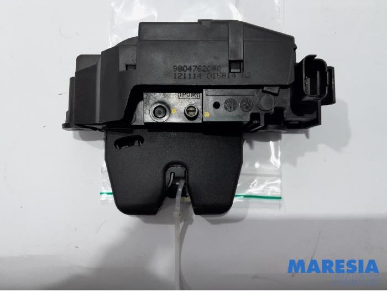 Peugeot - 308 - Tailgate lock mechanism