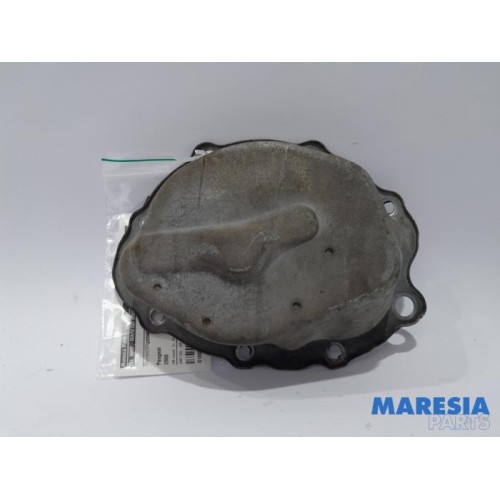 Peugeot - 2008 - Gearbox cover