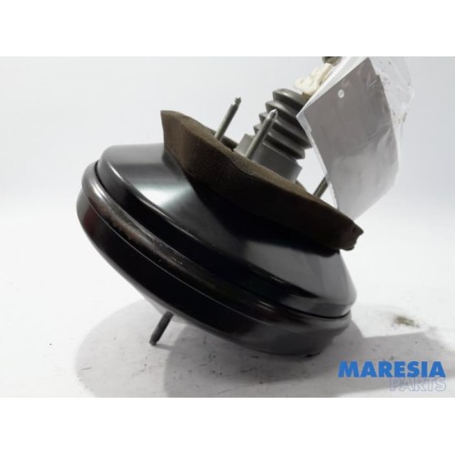Peugeot - 208 - Brake servo