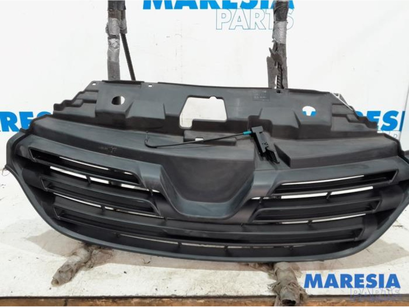 Renault - Trafic - Grille