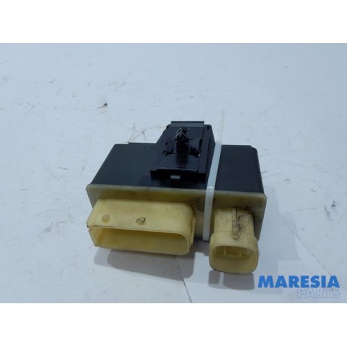 Peugeot - 308 - Relay