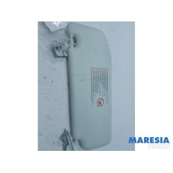 Peugeot - 208 - Sun visor