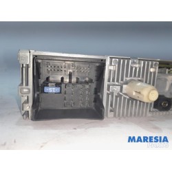 Peugeot - 208 - Radio module