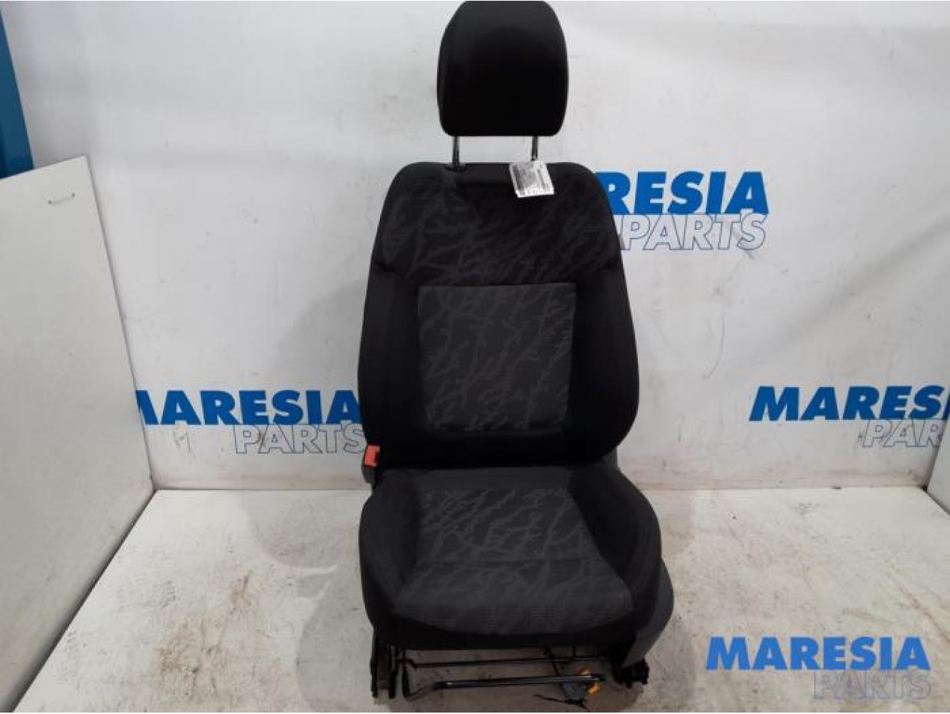 Peugeot - 3008 - Sitz links