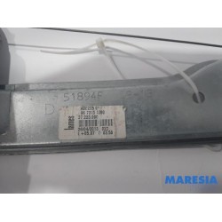 Peugeot - 208 - Fenstermechanik 4-türig rechts vorne