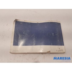 Peugeot - 208 - Instruction Booklet