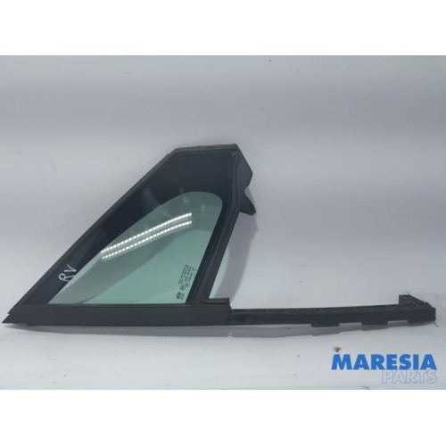 Peugeot - 208 - Quarter light, front right