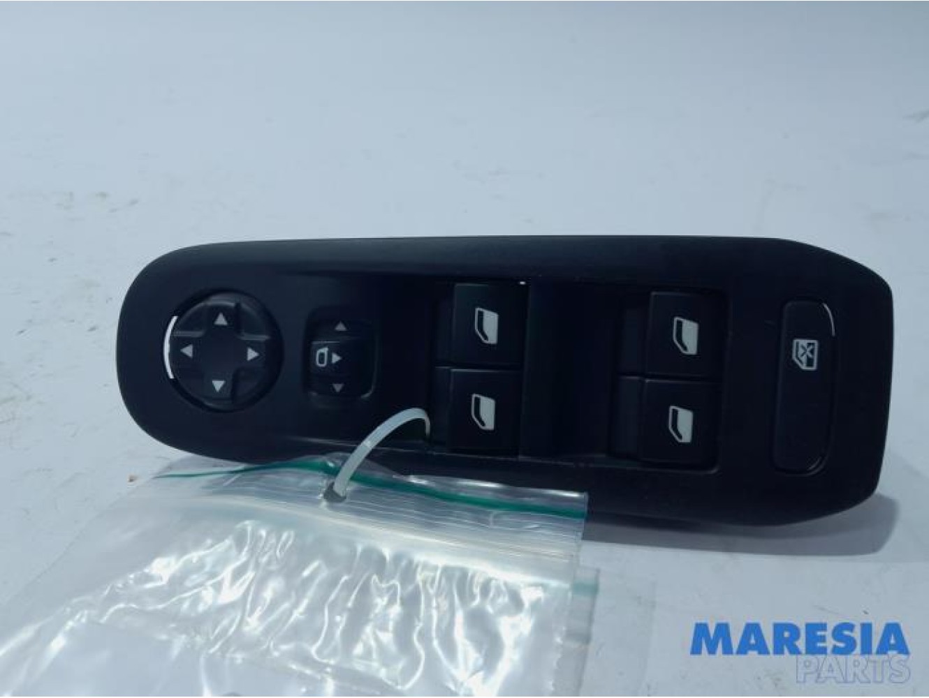Peugeot - 308 - Multi-functional window switch