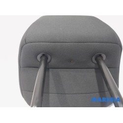 Renault - Megane - Headrest