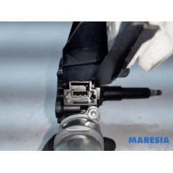 Peugeot - 308 - Rear wiper motor